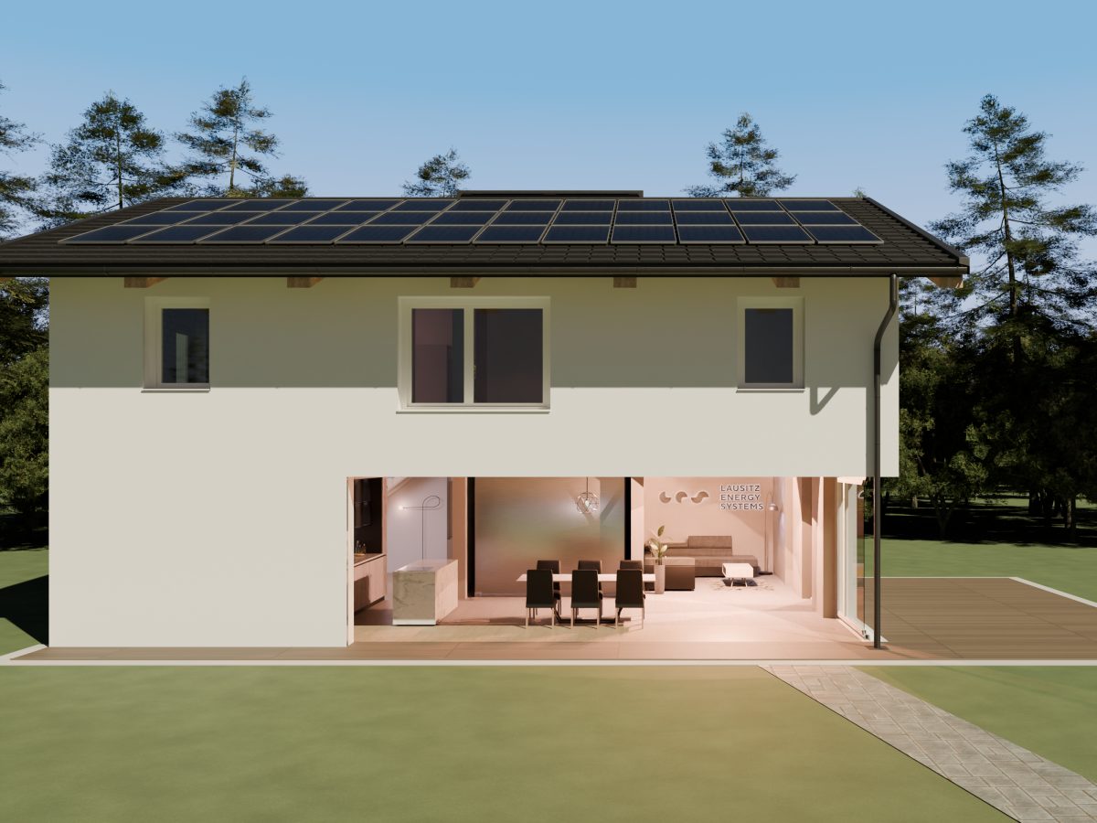 Einfamilienhaus mit Photovoltaik im Schnitt: Hinter Küche und Essbereich steht die Speicherwand in der Mitte des Hauses.